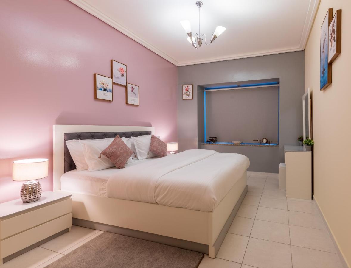 Trinity Holiday Homes - Sheikh Zayed Road Near To Financial Center Metro Station 迪拜 外观 照片