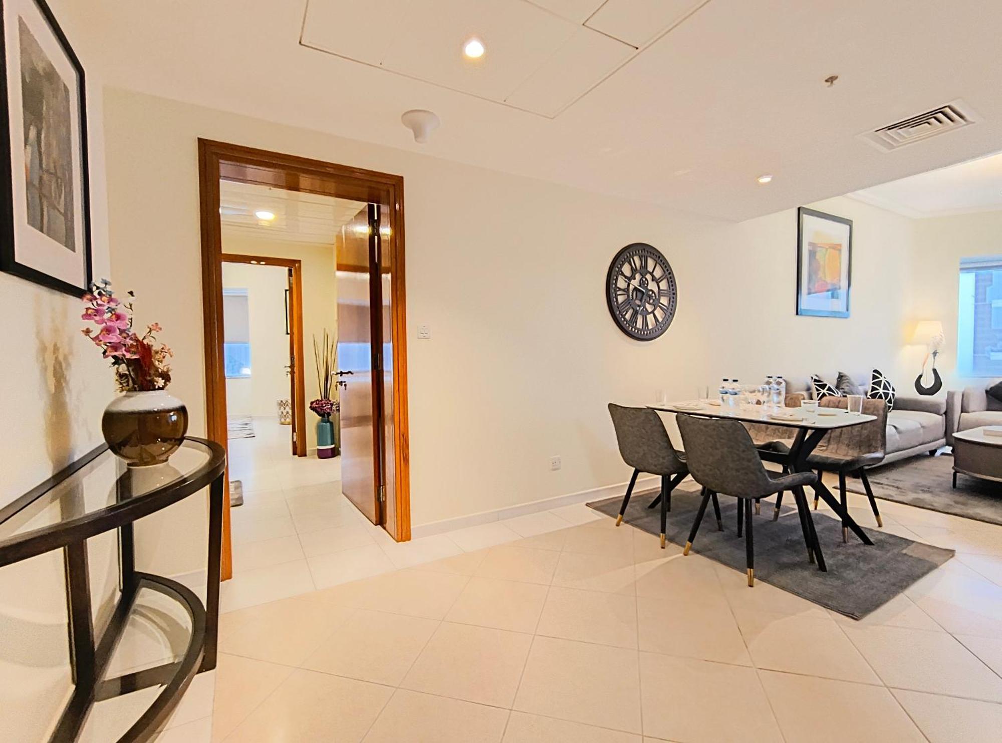 Trinity Holiday Homes - Sheikh Zayed Road Near To Financial Center Metro Station 迪拜 外观 照片