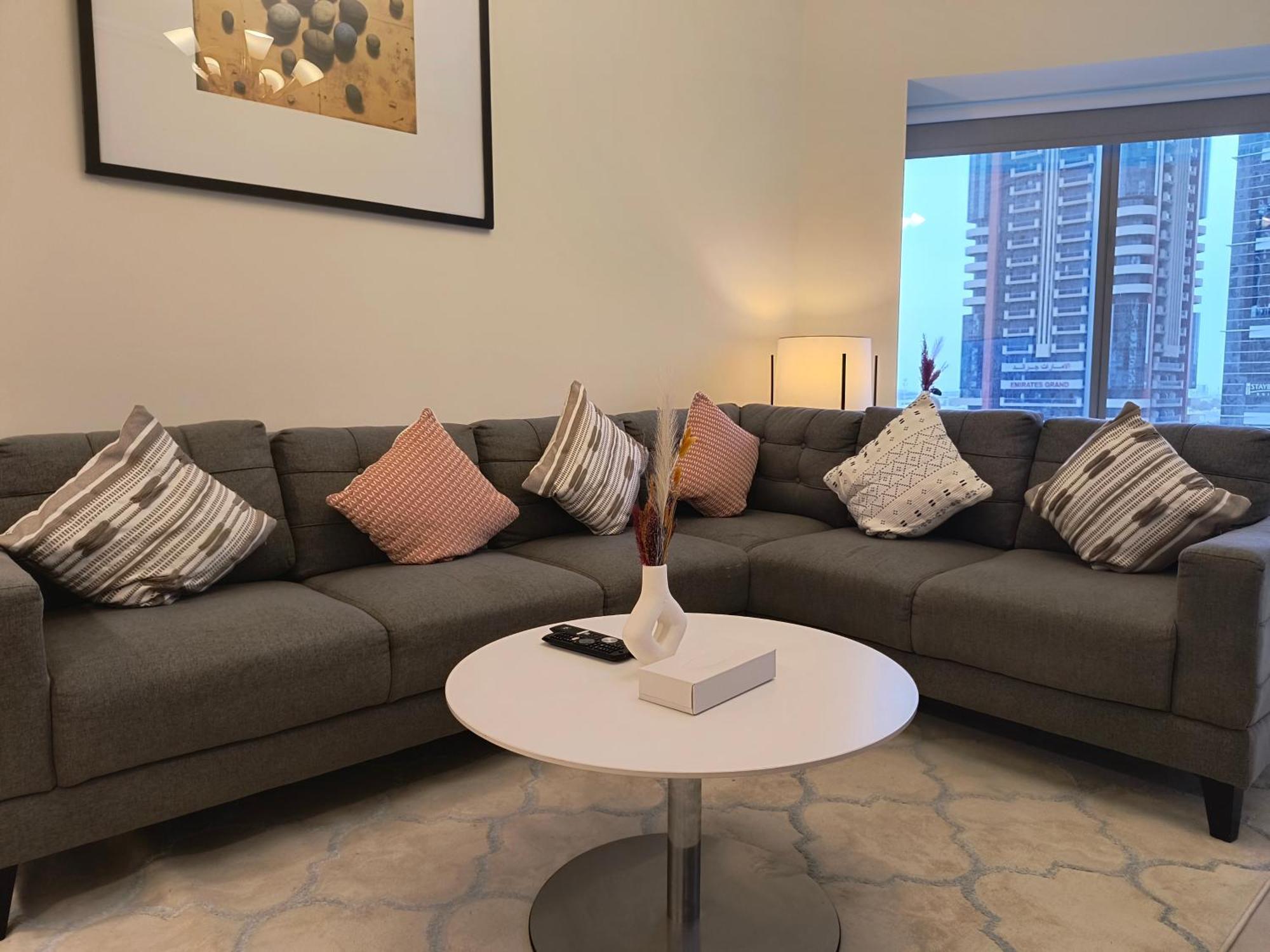 Trinity Holiday Homes - Sheikh Zayed Road Near To Financial Center Metro Station 迪拜 外观 照片
