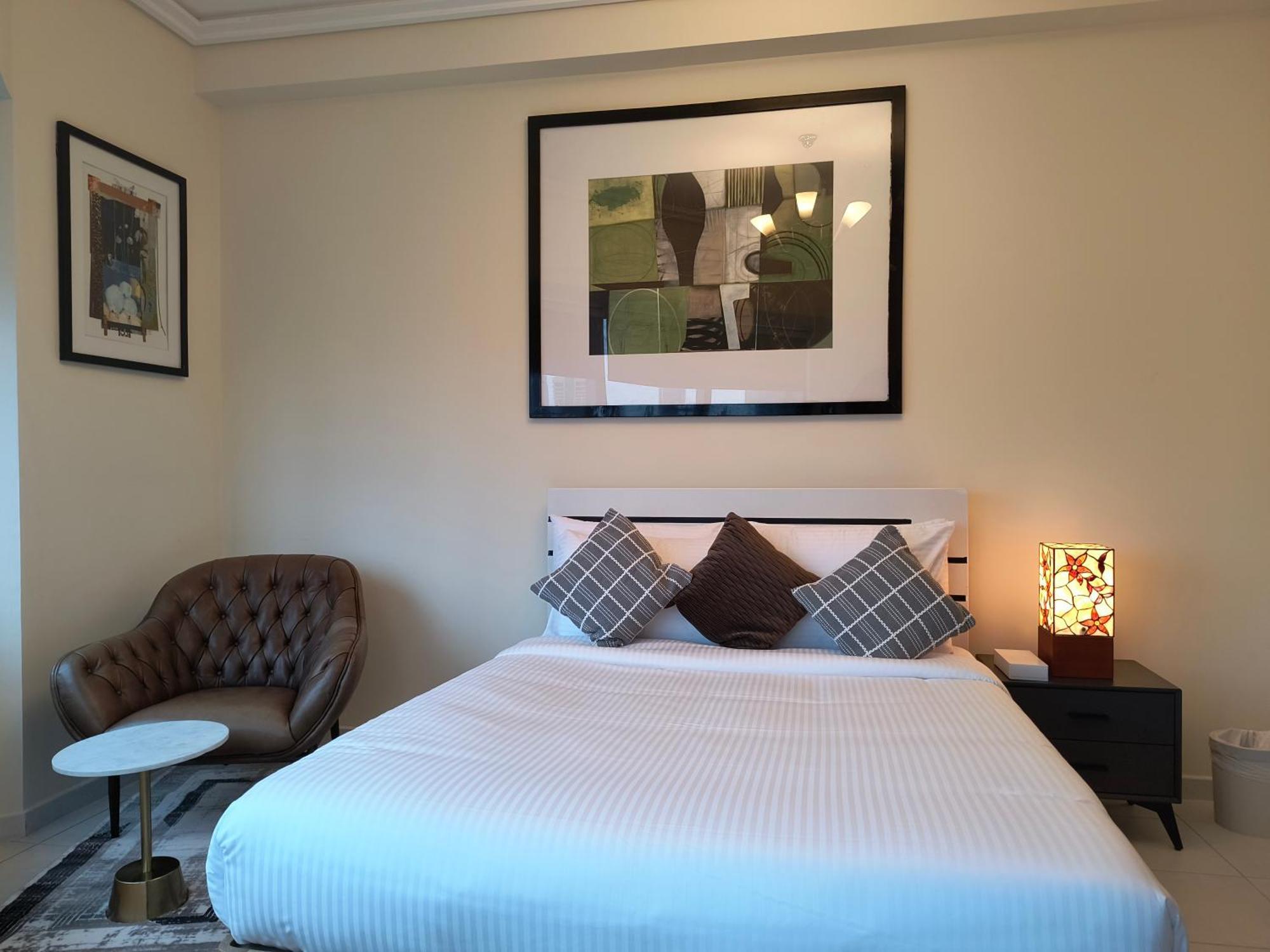Trinity Holiday Homes - Sheikh Zayed Road Near To Financial Center Metro Station 迪拜 外观 照片