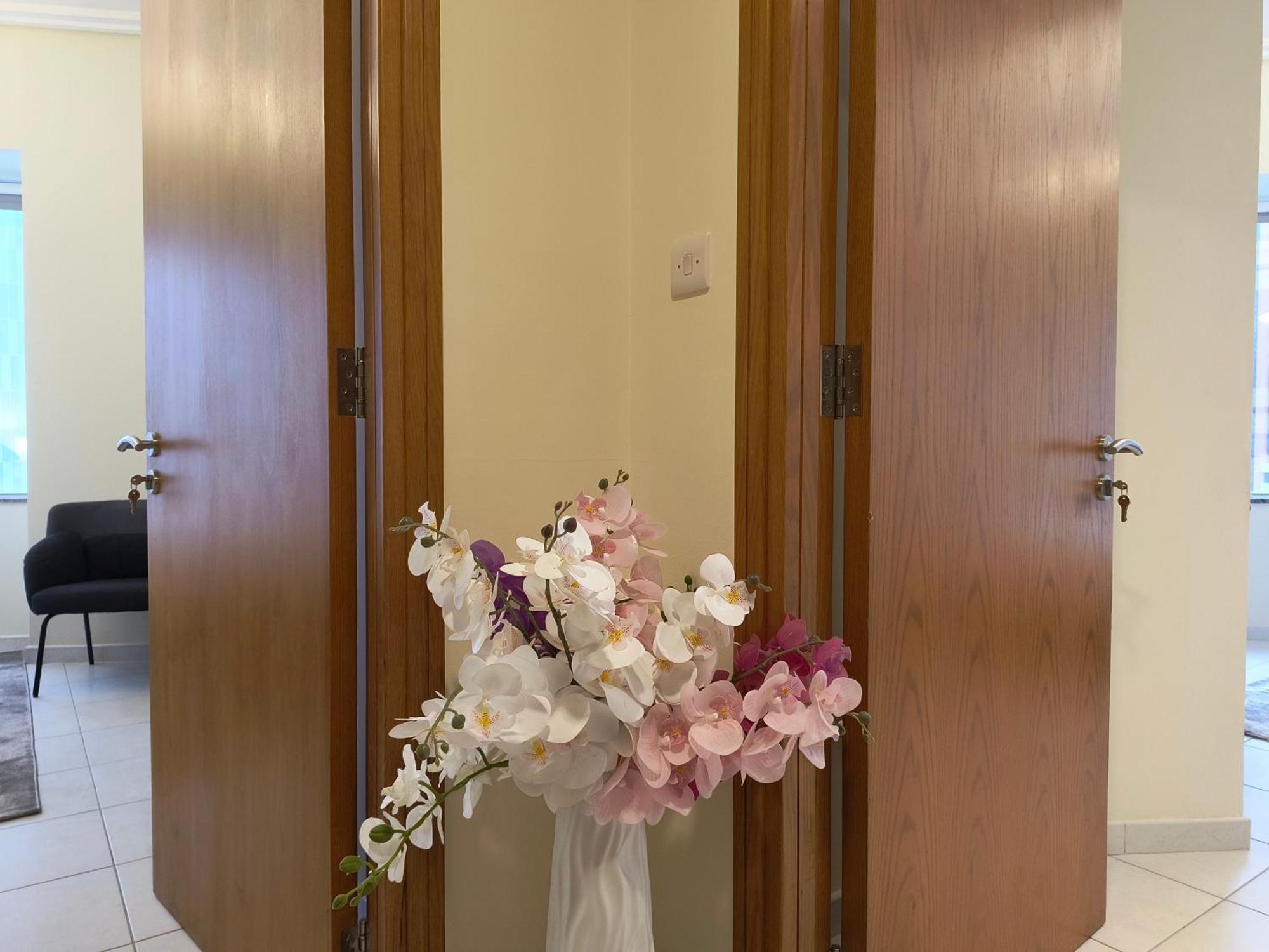 Trinity Holiday Homes - Sheikh Zayed Road Near To Financial Center Metro Station 迪拜 外观 照片