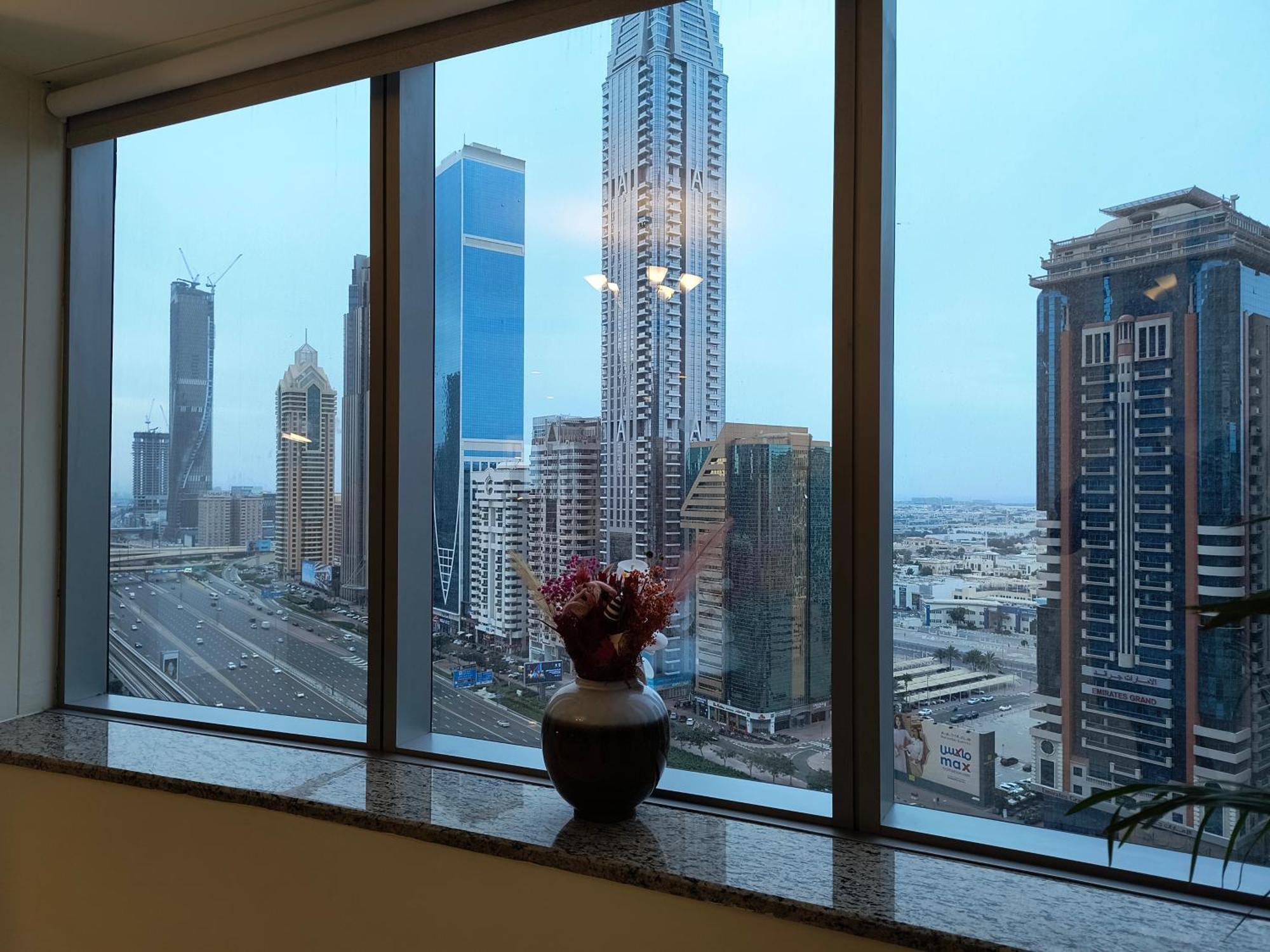 Trinity Holiday Homes - Sheikh Zayed Road Near To Financial Center Metro Station 迪拜 外观 照片