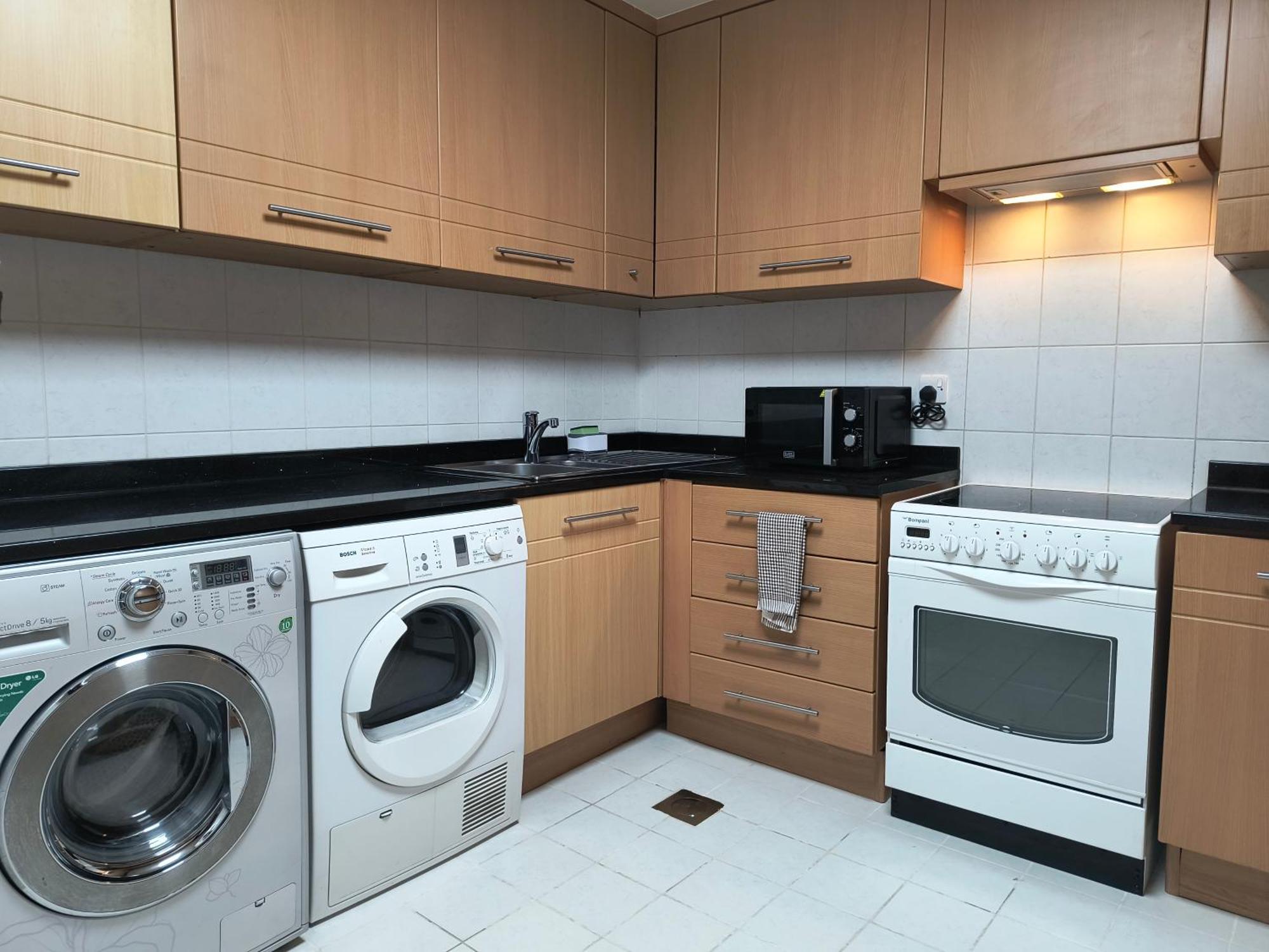 Trinity Holiday Homes - Sheikh Zayed Road Near To Financial Center Metro Station 迪拜 外观 照片