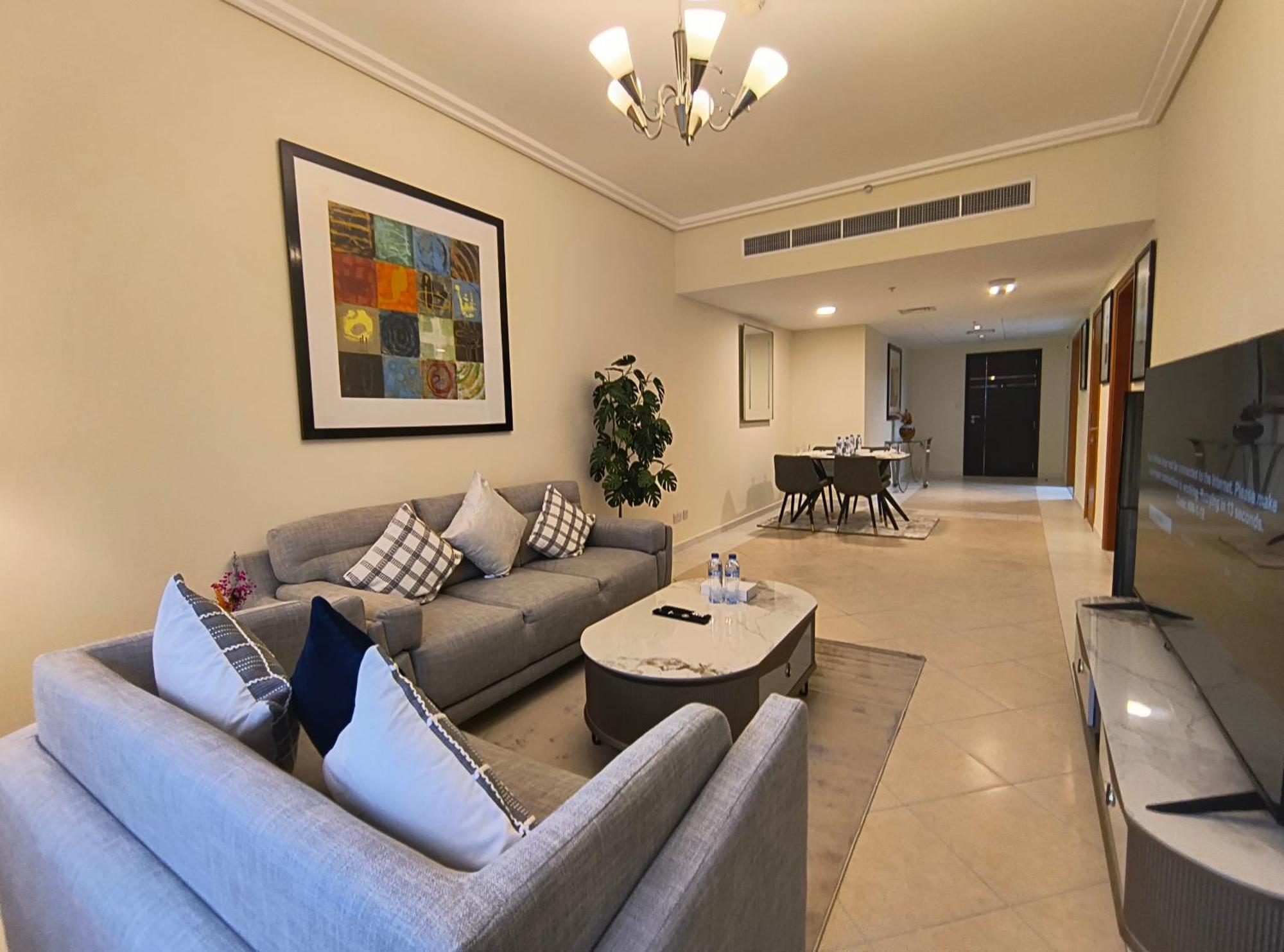 Trinity Holiday Homes - Sheikh Zayed Road Near To Financial Center Metro Station 迪拜 外观 照片